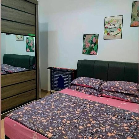 Aiman'S Rose Homestay Teluk Panglima Garang Zewnętrze zdjęcie