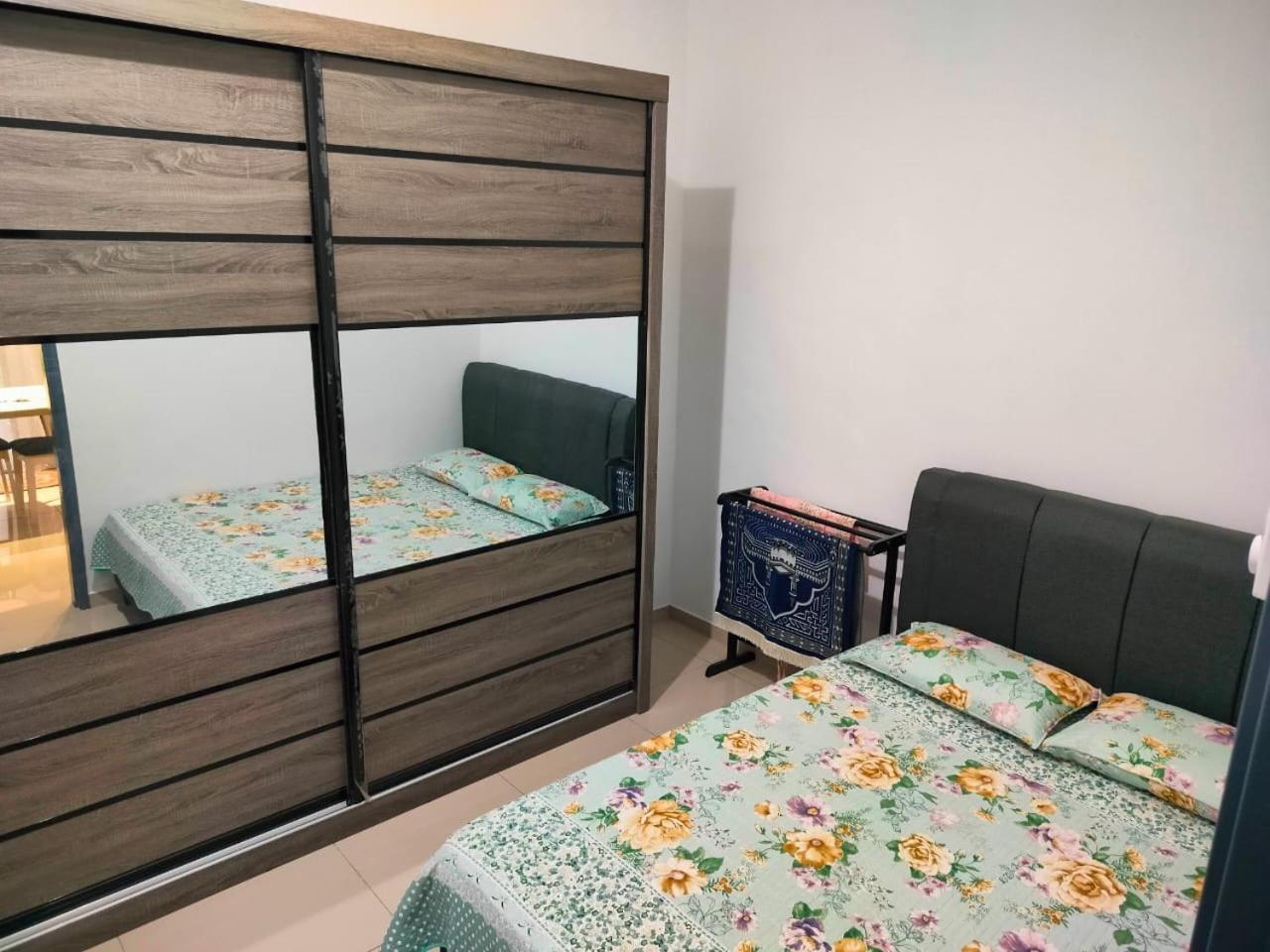 Aiman'S Rose Homestay Teluk Panglima Garang Zewnętrze zdjęcie